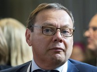 Oligarki Rusia Bergerak, Miliuner Desak Putin Setop Perang