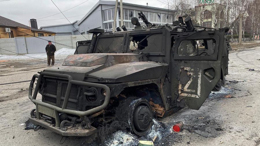 A view shows a destroyed Russian Army all-terrain infantry mobility vehicle Tigr-M (Tiger) on a road in Kharkiv, Ukraine February 28, 2022. REUTERS/Vitaliy Gnidyi