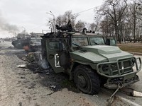 Diserang Bom Molotov Ukraina, Kendaraan Militer Rusia Hancur