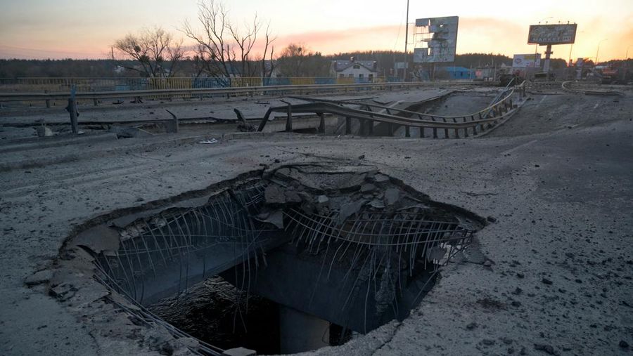 A view shows a destroyed bridge, as Russia's invasion of Ukraine continues, near the town of Bucha in the Kyiv region, Ukraine February 28, 2022. REUTERS/Maksim Levin