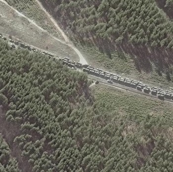 Potret Rusia Konvoi ke Kyiv, Panjang Rombongan 64 Km Lebih