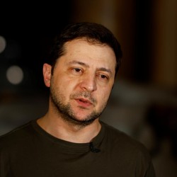 Ukraina Libas Pasukan Terjun Payung Rusia di Kota Bakmut