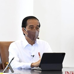 Jokowi Wanti-wanti Kementerian Menteri Nadiem, Ada Apa?