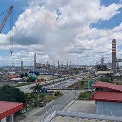 Sesama RON-92, Pertamina Murah, AKR Turun Harga, Pilih Mana?