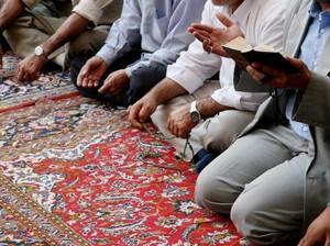 15 Amalan Malam Nisfu Syaban yang Dianjurkan untuk Dikerjakan