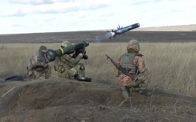 Russia Ukraine War Weapons Explainer FILE - In this frame grab provided by Russian Defense Ministry press service, a long-range Kalibr cruise missile is launched by a Russian Navy ship in the eastern Mediterranean, Friday, Aug. 19, 2016. The Russian invasion of Ukraine is the largest conflict that Europe has seen since World War II, with Russia conducting a multi-pronged offensive across the country. The Russian military has pummeled wide areas in Ukraine with air strikes and has conducted massive rocket and artillery bombardment resulting in massive casualties. (Russian Defense Ministry Press Service photo via AP, File)