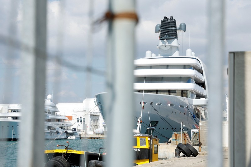 The 115 metre superyacht Luna lies in the Blohm & Voss dock in the harbour in Hamburg, Germany, March 3, 2022. REUTERS/Fabian Bimmer