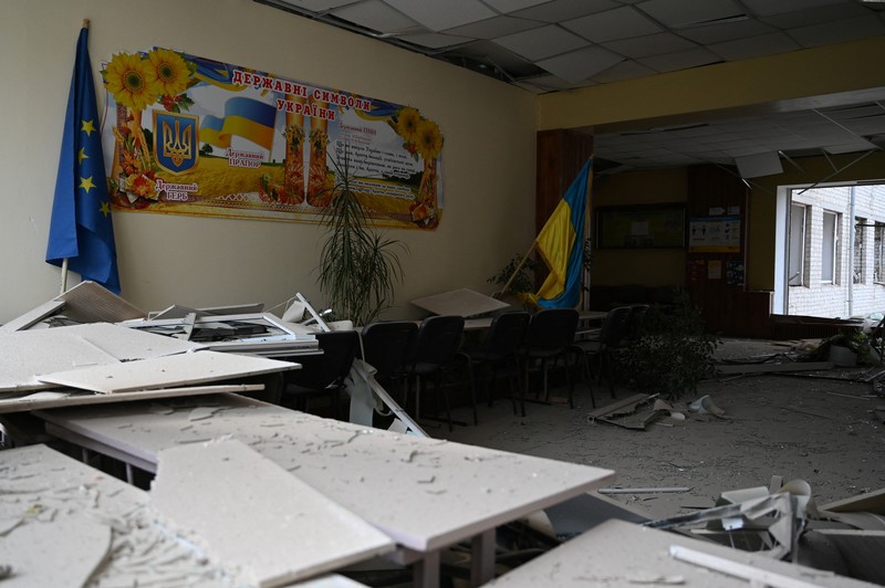 An interior view shows a school building destroyed by shelling, as Russia's invasion of Ukraine continues, in Zhytomyr, Ukraine March 4, 2022. REUTERS/Viacheslav Ratynskyi