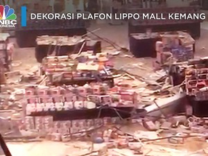 Gedebuk! Dekorasi Plafon Lippo Mall Kemang Timpa Pengunjung