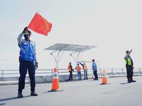 PTBA Lakukan Groundbreaking PLTS di Tol Bali Mandara