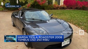 Tesla Roadster Klasik Diburu Kolektor