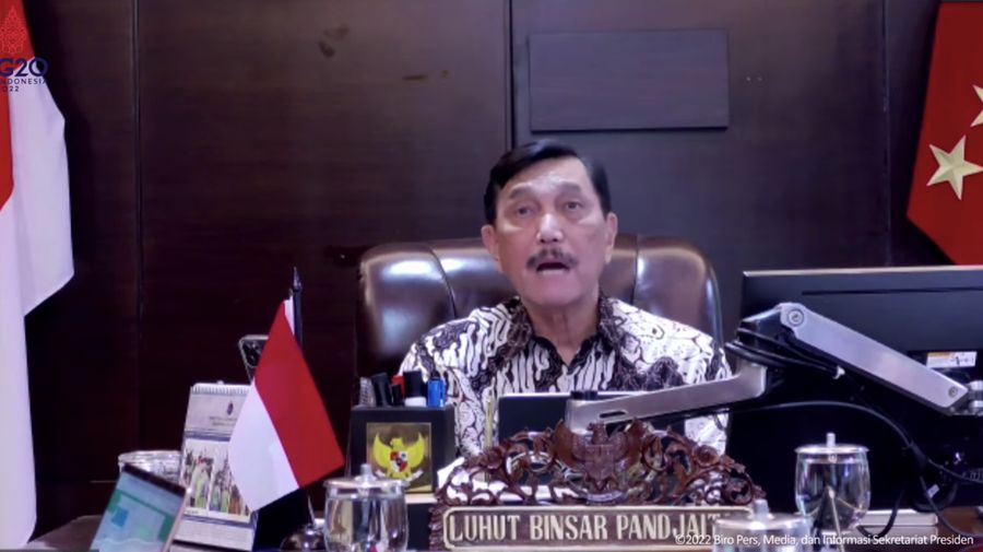 Menteri Koordinator Bidang Kemaritiman dan Investasi Luhut Binsar Panjaitan Saat Memberikan Keterangan Hasil Ratas Evaluasi PPKM, 7 Maret 2022. (Tangkapan Layar Youtube Sekretariat Presiden)