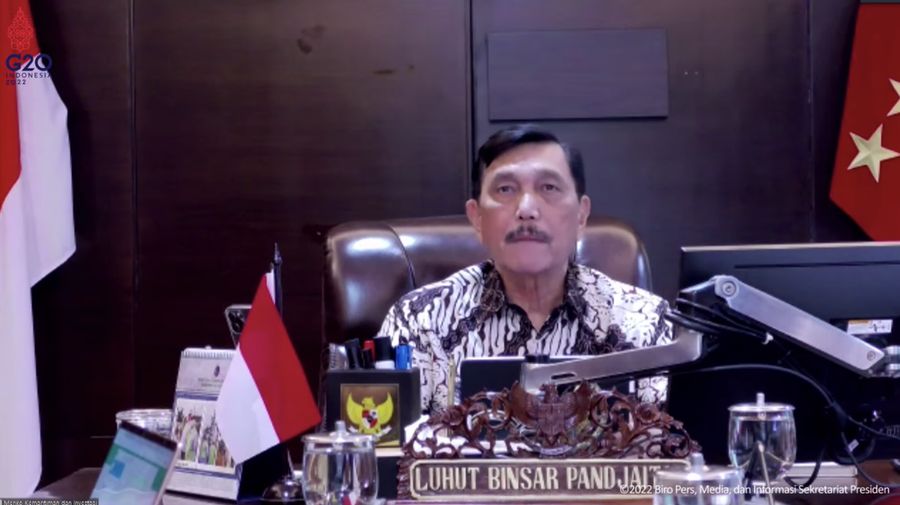 Menteri Koordinator Bidang Kemaritiman dan Investasi Luhut Binsar Panjaitan Saat Memberikan Keterangan Hasil Ratas Evaluasi PPKM, 7 Maret 2022. (Tangkapan Layar Youtube Sekretariat Presiden)