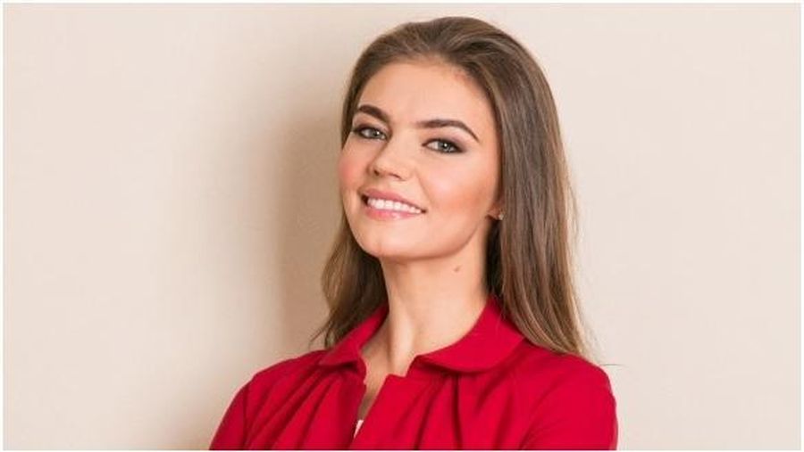 Alina Kabaeva (Tangkapan Layar via website kabaeva-alina.ru)
