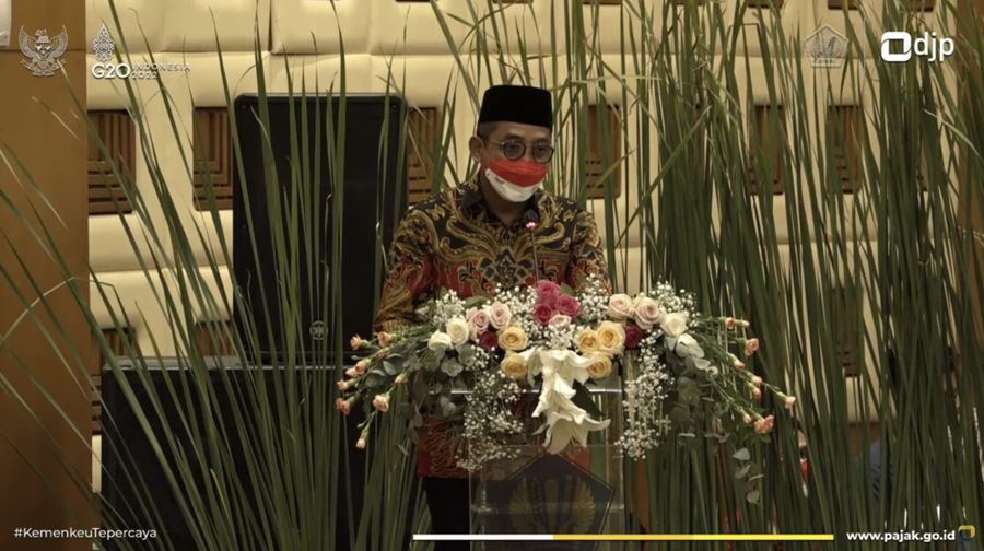 Dirjen Pajak, Suryo Utomo saat penyampaian SPT Tahunan Orang Pribadi Tahun Pajak 2021 Para Pejabat Negara (Tangkapan Layar Youtube Direktorat Jenderal Pajak)