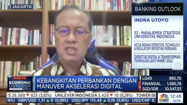 Ketua Bidang Operation, Technology, dan Regulatory Reporting Perbanas Indra Utoyo dalam acara CNBC Indonesia Banking Outlook 2022, dengan tema 'Kebangkitan Perbankan