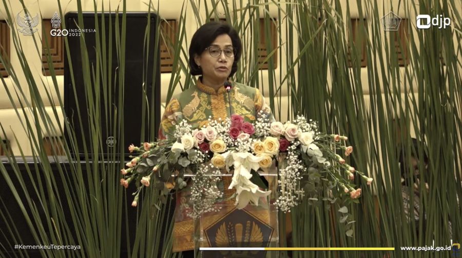 Menteri Keuangan Sri Mulyani saat penyampaian SPT Tahunan Orang Pribadi Tahun Pajak 2021 Para Pejabat Negara (Tangkapan Layar Youtube Direktorat Jenderal Pajak)