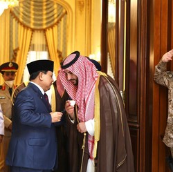 Sarapan Hingga Ngopi, Ini Keakraban Prabowo & Pangeran Saudi