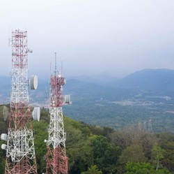 Sukses Akuisisi Menara, Laba Bersih MTEL 2022 Tumbuh 29,3%