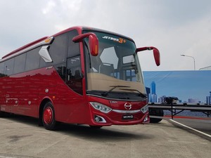 Hino: Operator Bus Jangan Pasang Klakson Telolet!