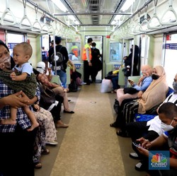 Sempat Heboh! Tarif KRL Dipastikan Belum Naik
