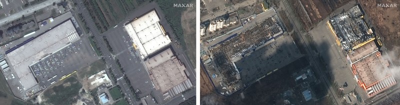 Citra satelit menunjukkan toko kelontong dan pusat perbelanjaan yang rusak parah usai serangan Rusia di Mariupol, Ukraina, Rabu (9/3/2022). (Satellite image ©2022 Maxar Technologies via AP)