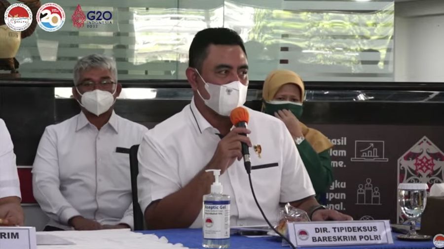 Direktur Tindak Pidana Ekonomi Khusus (Dirtipideksus) Bareskrim Polri Brigjen Whisnu Hemawan Saat Konferensi Pers Terkait Isu Investasi Ilegal (Tangkapan Layar Youtube PPATK Indonesia)