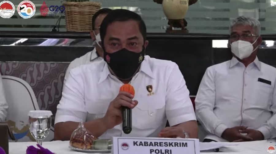 Kepala Bareskrim Polri Komjen Agus Andrianto Saat Konferensi Pers Terkait Isu Investasi Ilegal (Tangkapan Layar Youtube PPATK Indonesia)