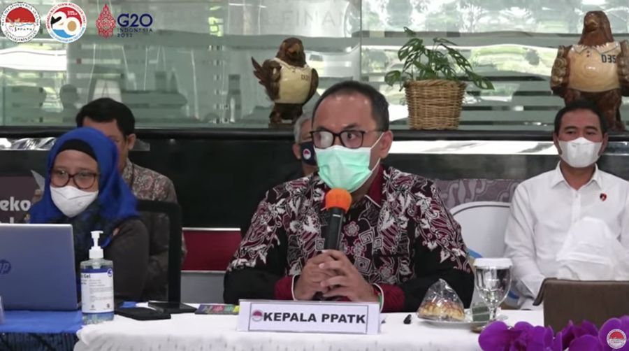 Kepala PPATK Ivan Yustiavandana Saat Konferensi Pers Terkait Isu Investasi Ilegal (Tangkapan Layar Youtube PPATK Indonesia)