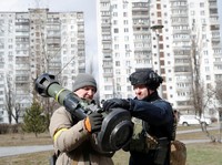 Potret Senjata Baru Militer Ukraina Hancurkan Tank-tank Rusia