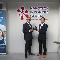 NANO Ambles Terus Dekati Gocap Kok Sahamnya Belum Disuspensi?