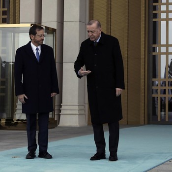 Mesra, Momen-momen Erdogan Bertemu Presiden Israel di Turki