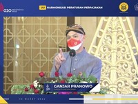 Ganjar: Bu Ibu Kalau di Rumah Ketemu Emas, Lapor ke Pajak