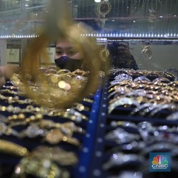 Sudah 10 Hari Harga Emas Susah Naik, Masih Mau Pegang?