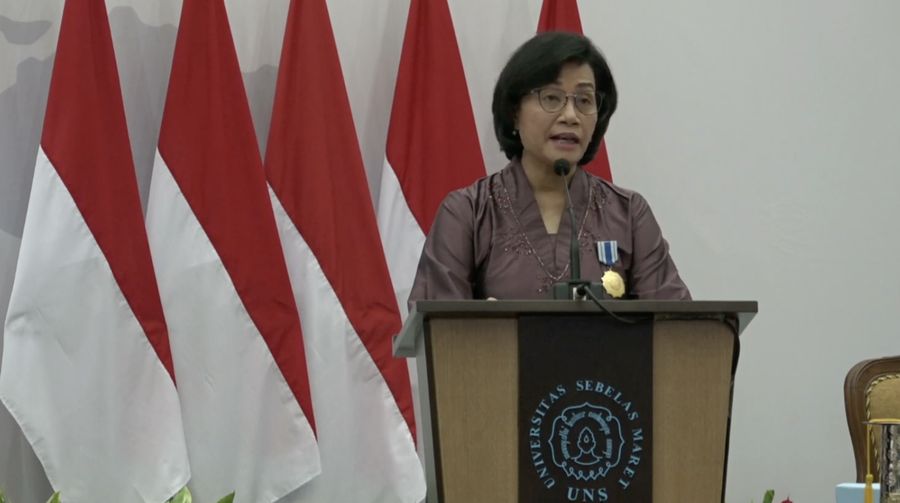 Menteri Keuangan Sri Mulyani Orasi Ilmiah dalam Rangka Sidang Terbuka Senat Akademik Dies Natalis ke-46 UNS. (Tangkapan Layar Youtube Universitas Sebelas Maret)