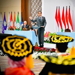 Saat Jokowi Bingung Dunia Berubah Sangat Cepat: Ini Apa Sih?