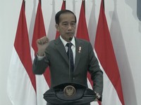 Jokowi Kumpulkan Gubernur, Beri Arahan Soal Covid Sampai IKN!
