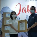 Rupiah Cepat Bagikan 500 Paket Kesehatan Lewat PMI