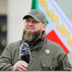 Panglima Pasukan Muslim Putin Mendadak Puja-puji Elon Musk, Ada Apa?