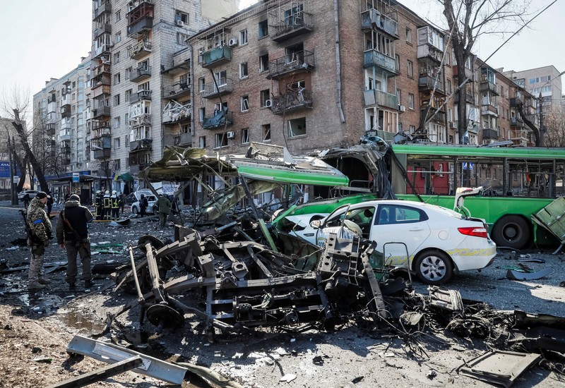 Rusia serang apartemen Kyiv, Ukraina (REUTERS/GLEB GARANICH)
