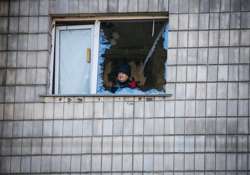 Rusia serang apartemen Kyiv, Ukraina (REUTERS/GLEB GARANICH) Rusia serang apartemen Kyiv, Ukraina (REUTERS/GLEB GARANICH)