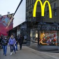 McDonald's akan menutup gerainya di Rusia. AP/