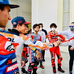 Jokowi Happy, Bicara Potensi RI Raup Rp 500 M dari MotoGP