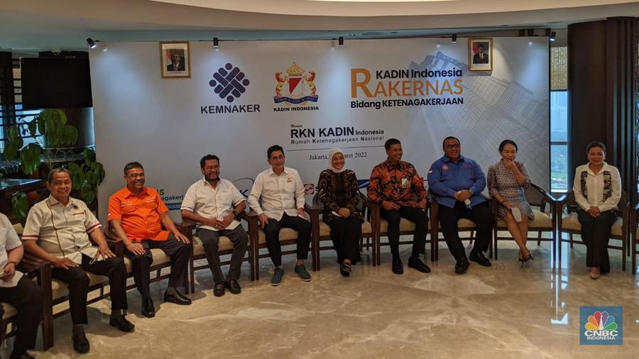Rakernas Kadin Indonesia bersama Menteri Ketenagakerjaan RI Ida Fauziyah, Jakarta, 16 Maret 2022. (CNBC Indonesia/Emir Yanwardhana)