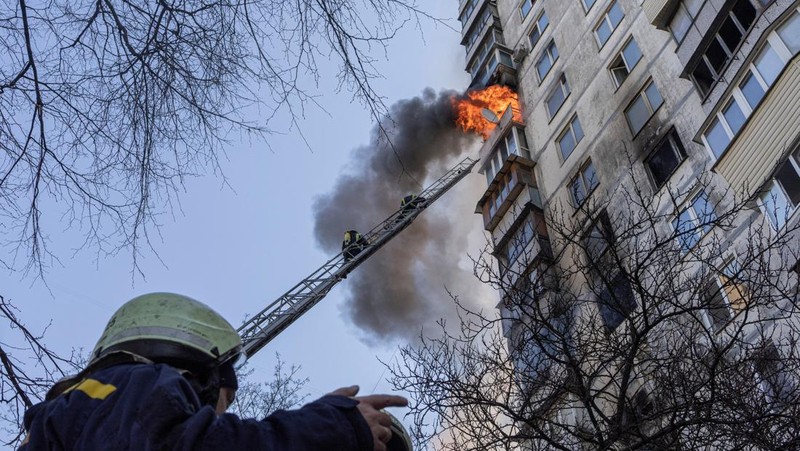 Rusia kembali serang Kyiv, ukraina (REUTERS/MARKO DJURICA)