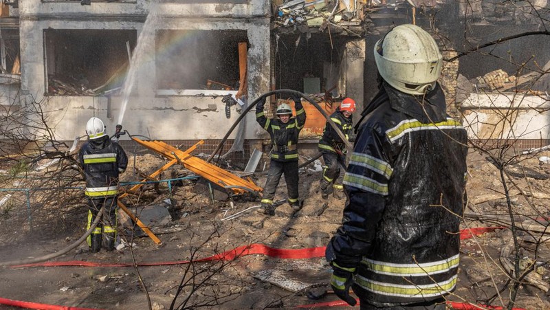 Rusia kembali serang Kyiv, ukraina (REUTERS/MARKO DJURICA)