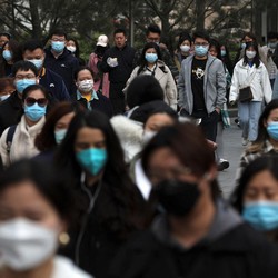 Ramai-Ramai Warga China Berhemat & Jual Barang Mewah, Kenapa?