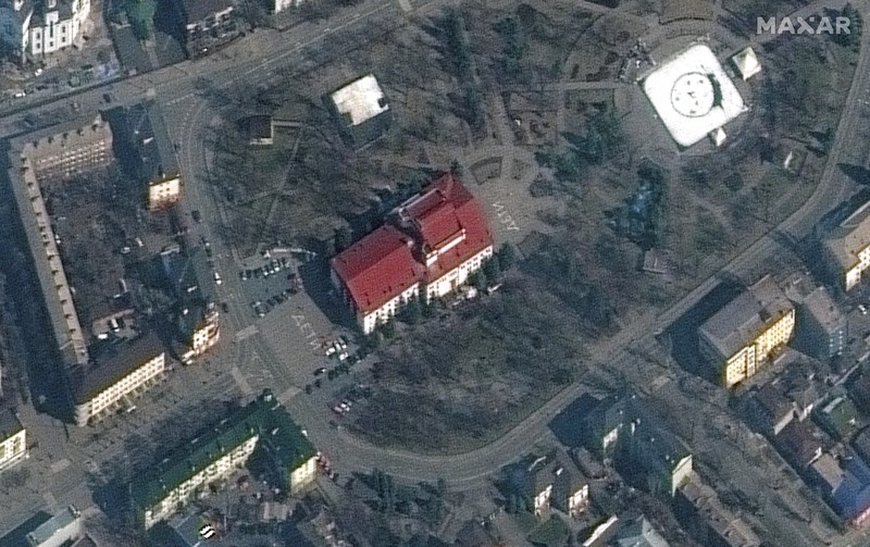 Citra satelit menunjukkan dari dekat rumah yang terbakar dan daerah perumahan, timur laut Chernihiv, Ukraina 16 Maret 2022. (via REUTERS/MAXAR TECHNOLOGIES) Citra satelit menunjukkan dari dekat rumah yang terbakar dan daerah perumahan, timur laut Chernihiv, Ukraina 16 Maret 2022. (via REUTERS/MAXAR TECHNOLOGIES)
