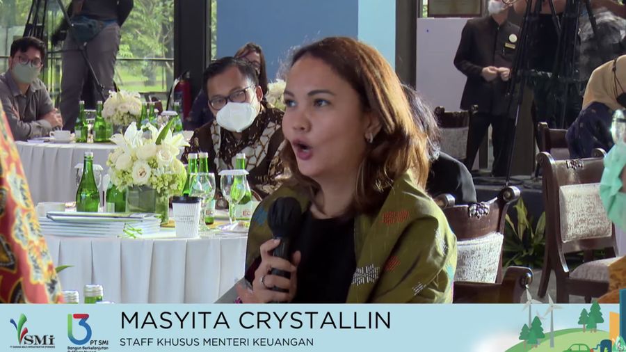 Masyita Crystallin, Staf Khusus Menteri Keuangan Bidang Perumusan Kebijakan Fiskal dan Makroekonomi. (Tangkapan layar youtube PT Sarana Multi Infrastruktur (Persero).