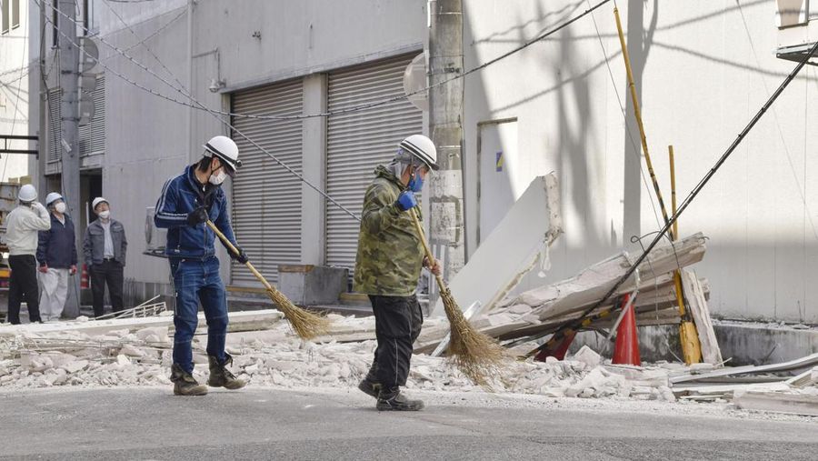 Gemap di Jepang pada Kamis (17/3/2022). (Kyodo News via AP)